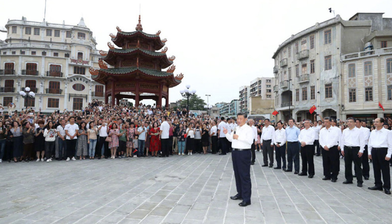 习近平考察汕头 探潮汕侨胞历史